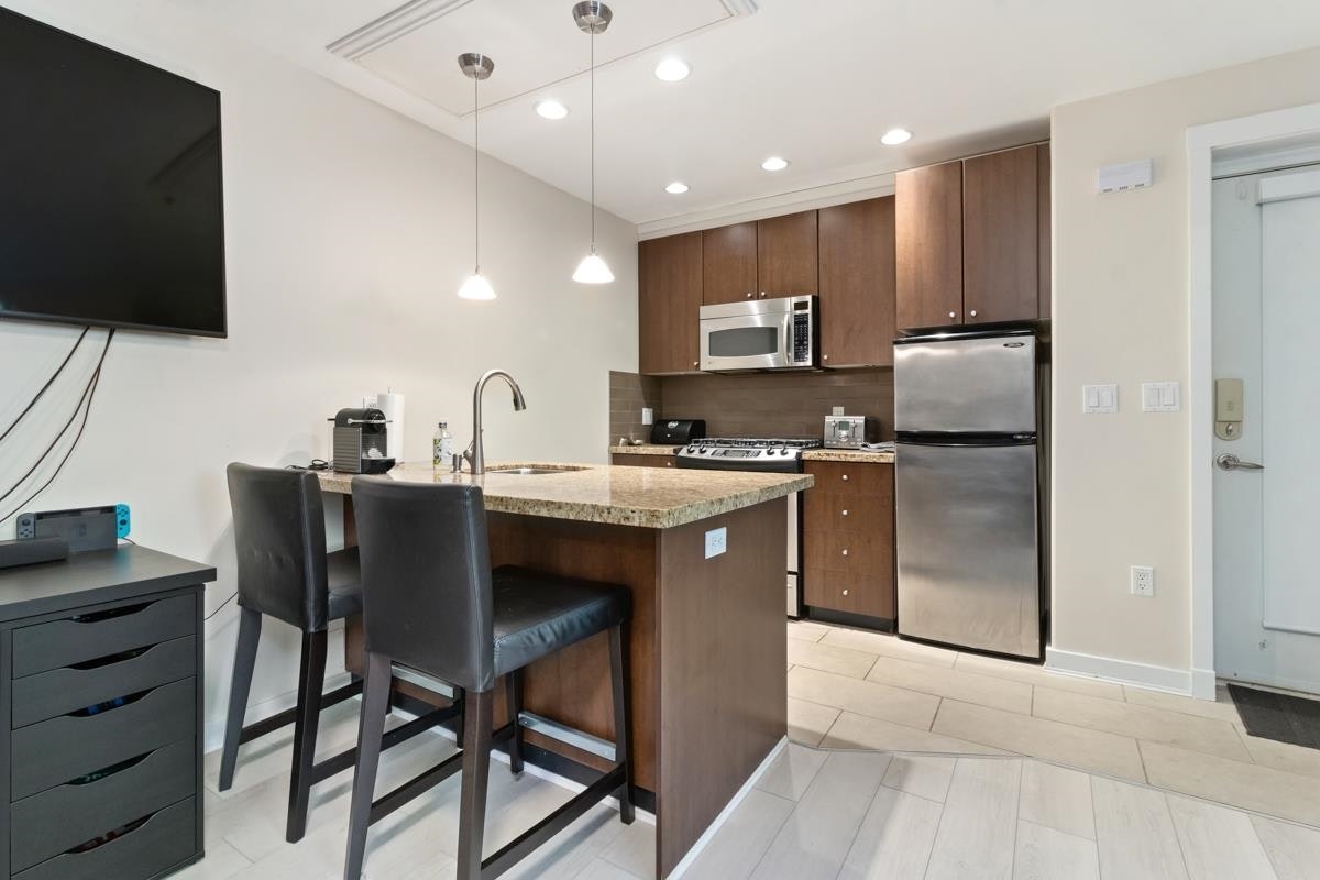 22-1863 Wesbrook Mall, Vancouver, BC, V6T 1J6 - 8