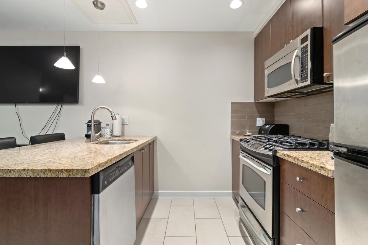 22-1863 Wesbrook Mall, Vancouver, BC, V6T 1J6 - 9