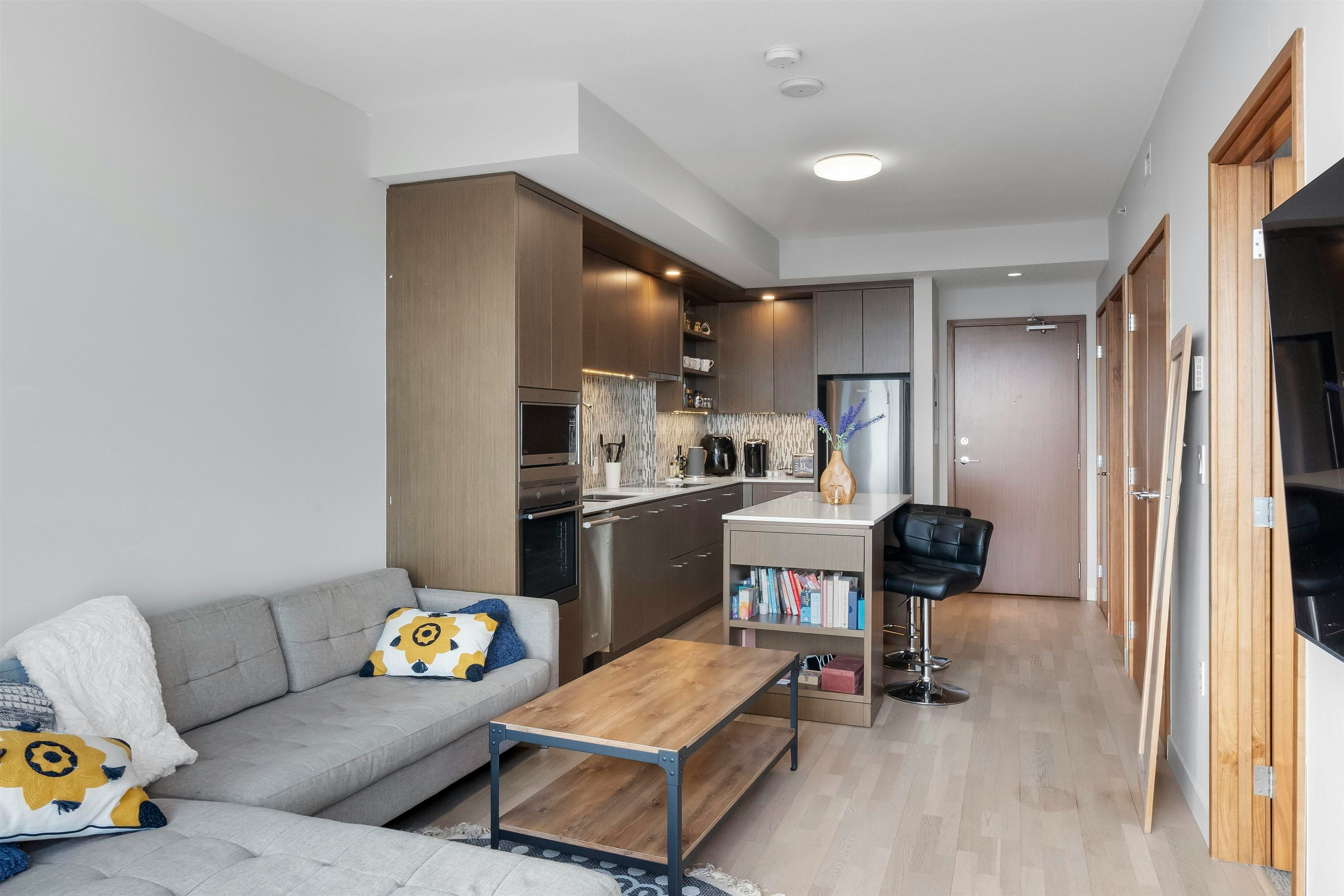 5004-13495 Central Avenue, Surrey, BC, V3T 0K2 - 9
