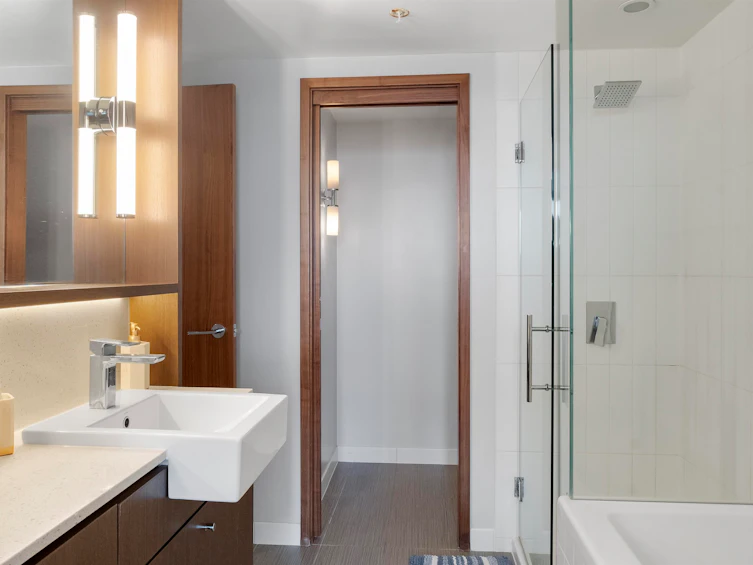 5004-13495 Central Avenue, Surrey, BC, V3T 0K2 - 10