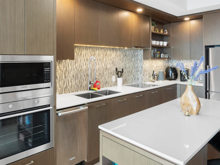 5004-13495 Central Avenue, Surrey, BC, V3T 0K2 - 4