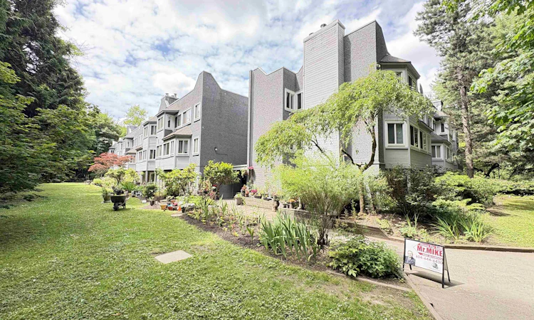 312-9880 Manchester Drive