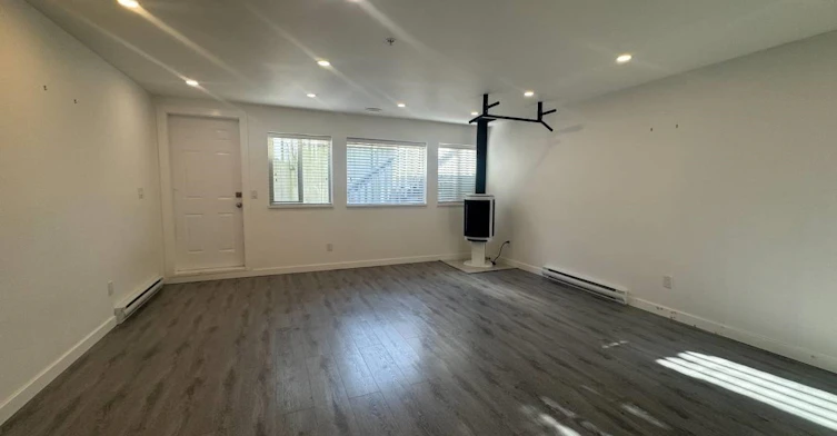 Suite-24878 108 Ave, Maple Ridge, BC, V2W 1G8 - 6