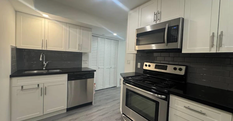 Suite-24878 108 Ave, Maple Ridge, BC, V2W 1G8