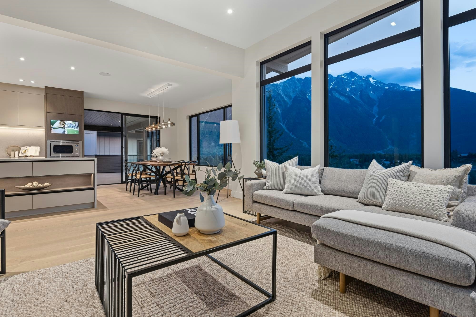 7681 Cerulean Drive, Pemberton, BC, V0N 2L3 - 7