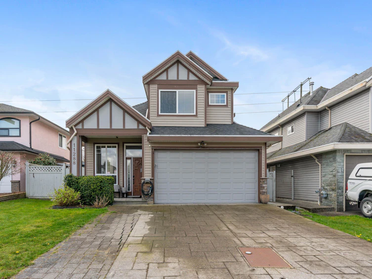 11288 87a Avenue, Delta, BC, V4C 3A6