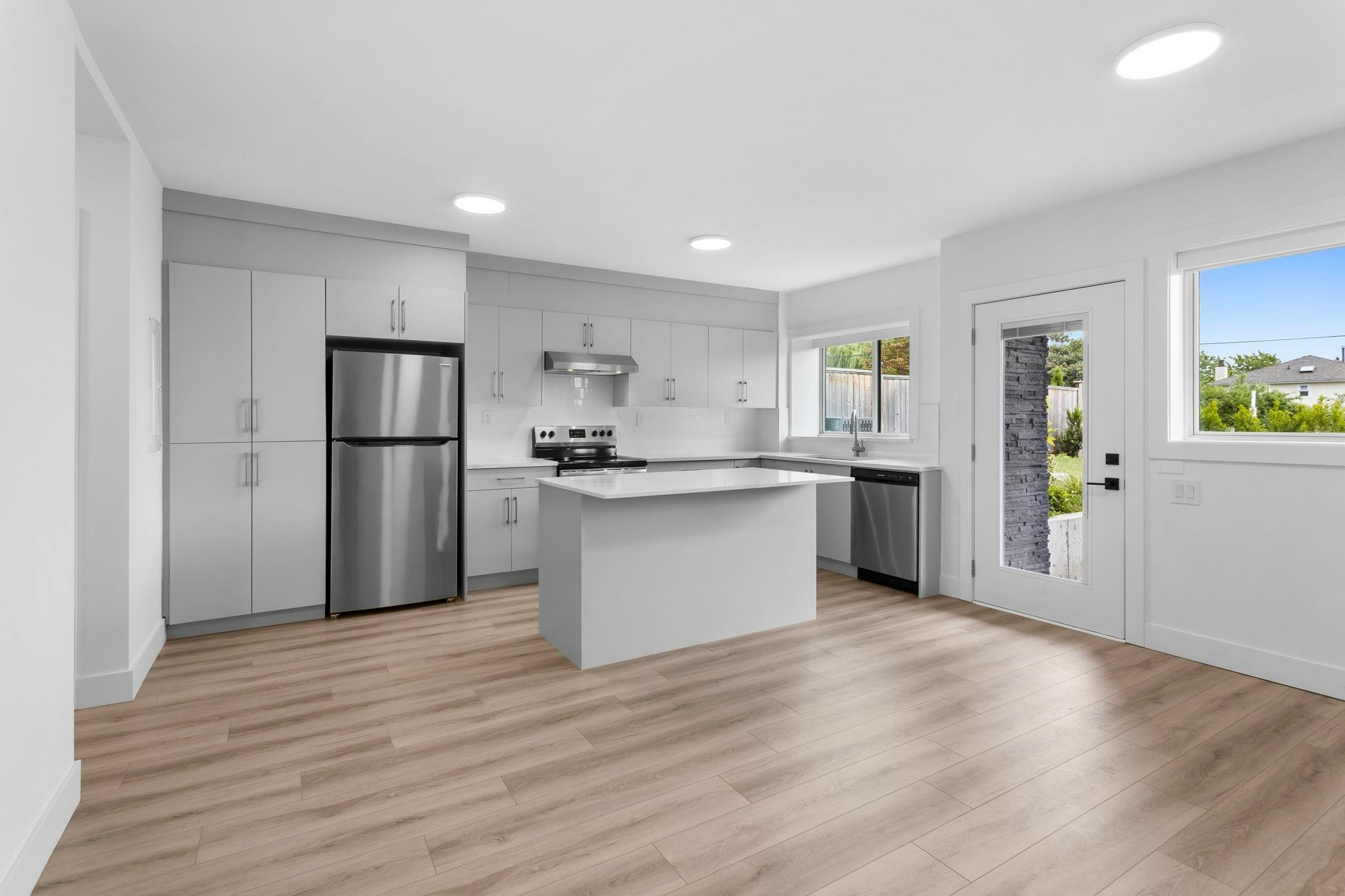 340 E Keith Road, North Vancouver, BC, V7L 1V7 - 32