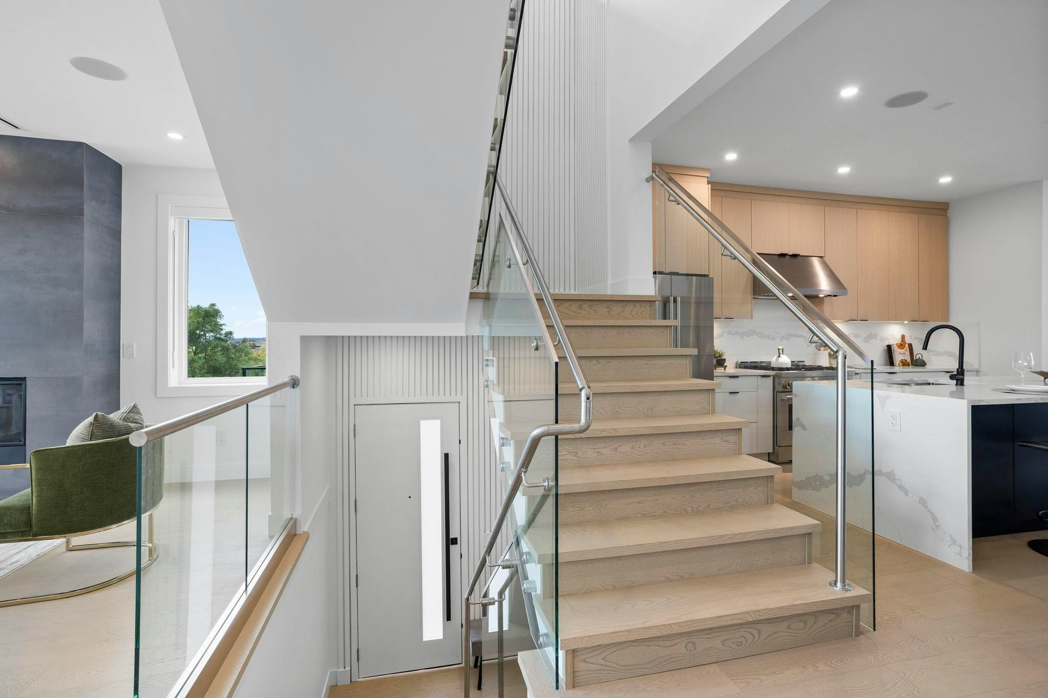 340 E Keith Road, North Vancouver, BC, V7L 1V7 - 20