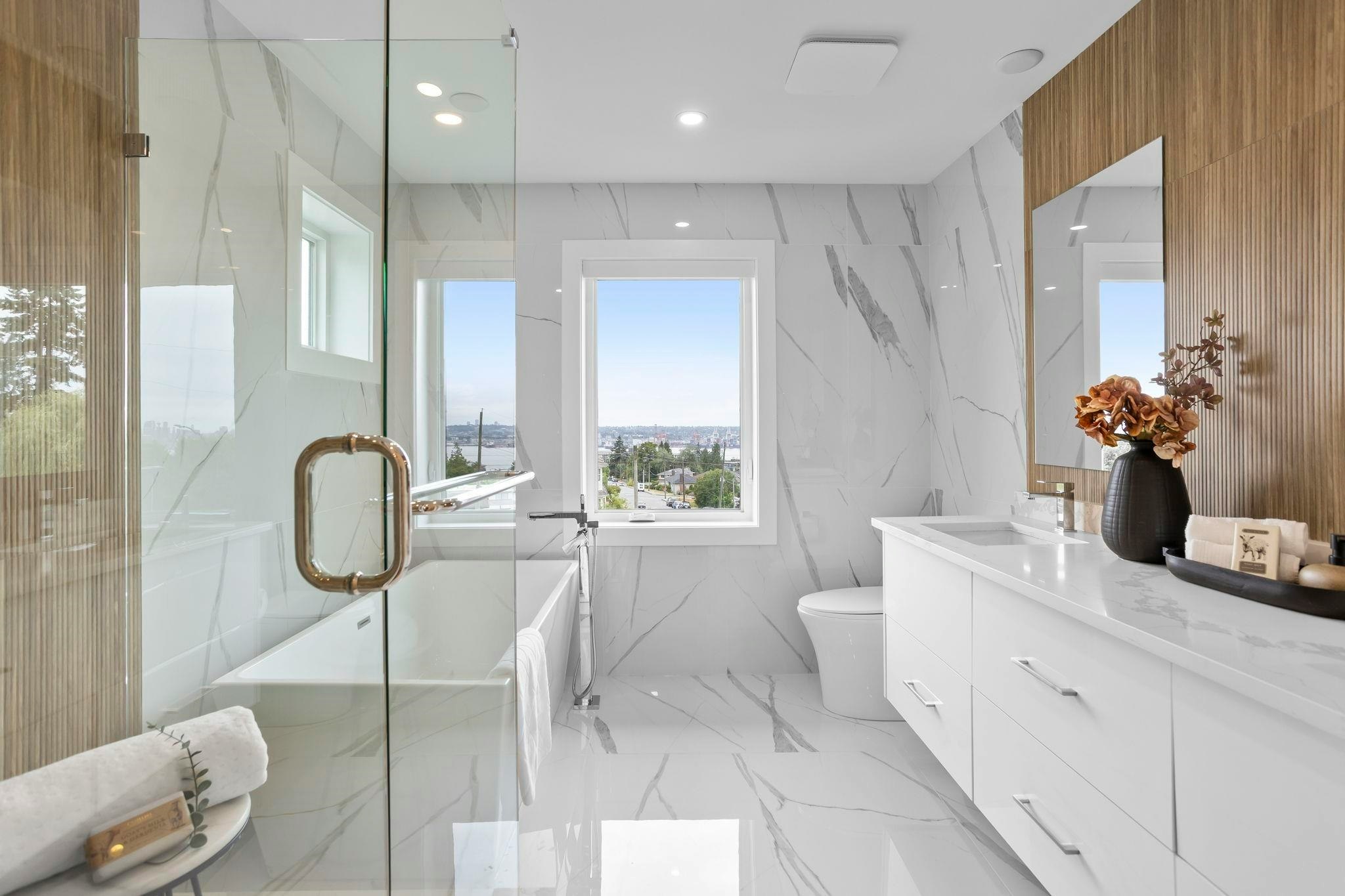 340 E Keith Road, North Vancouver, BC, V7L 1V7 - 25