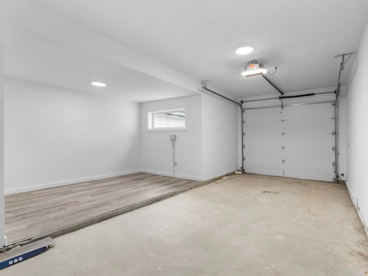 340 E Keith Road, North Vancouver, BC, V7L 1V7 - 37