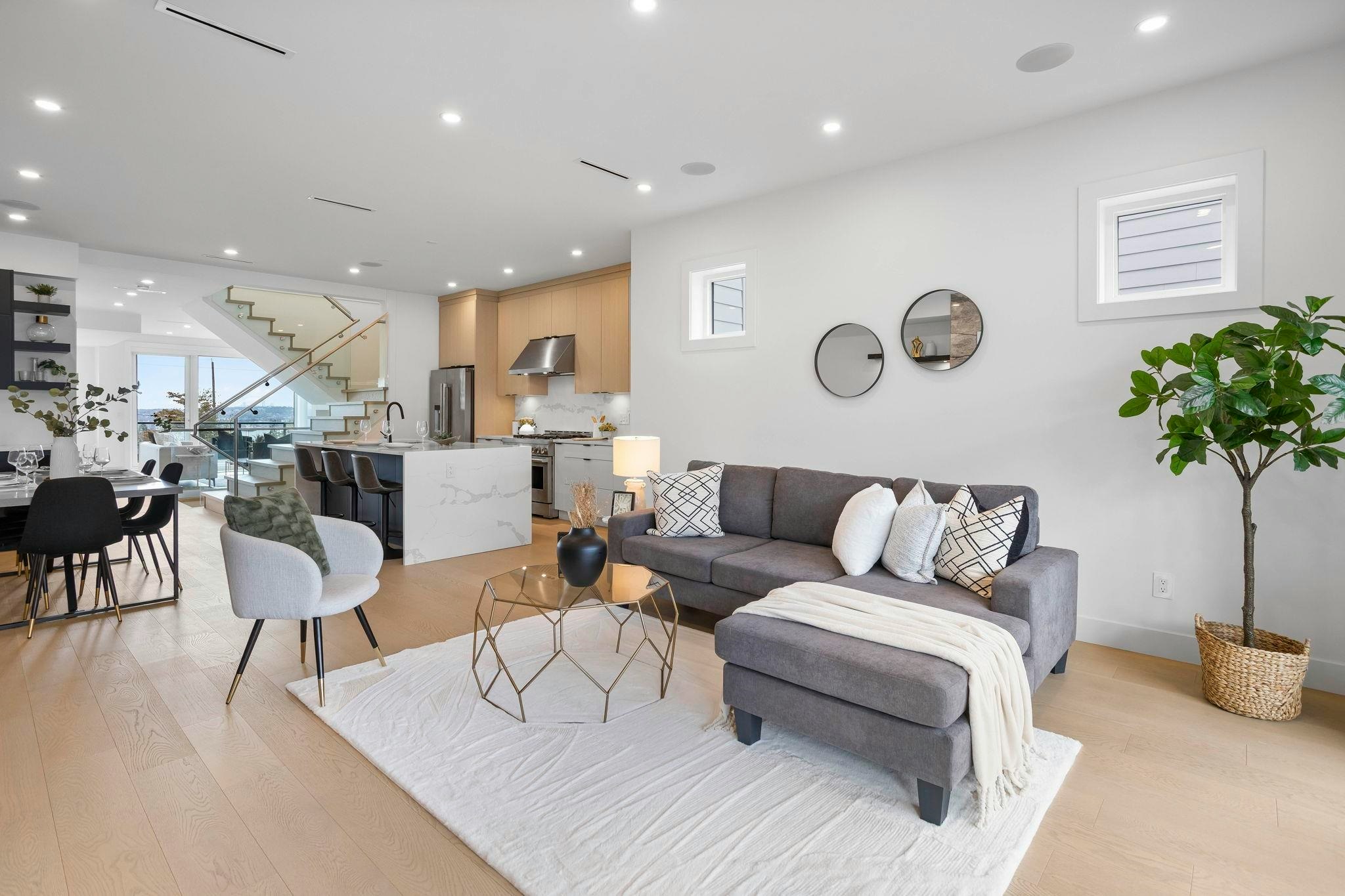 340 E Keith Road, North Vancouver, BC, V7L 1V7 - 10
