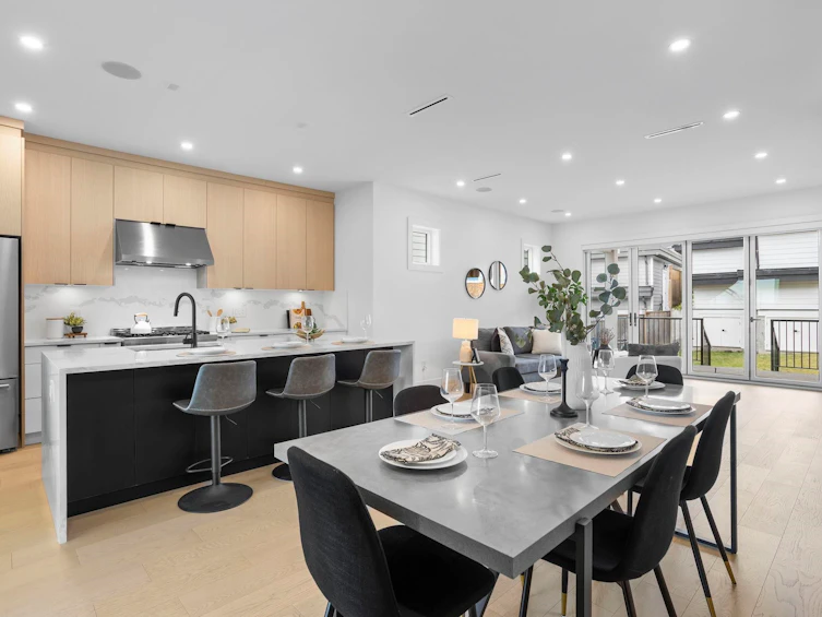 340 E Keith Road, North Vancouver, BC, V7L 1V7 - 15