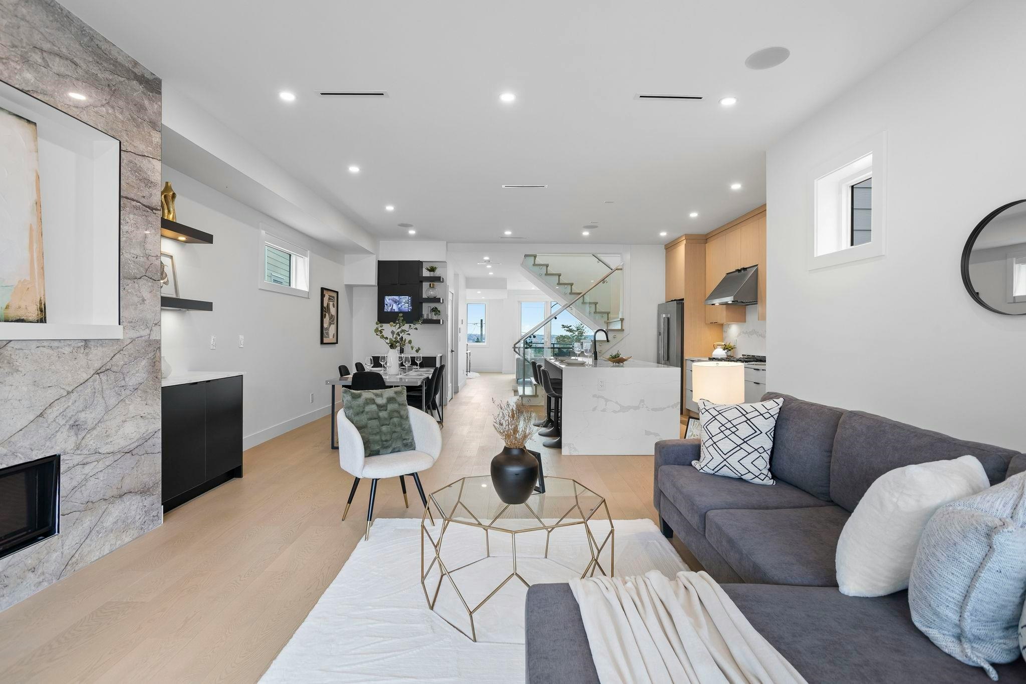 340 E Keith Road, North Vancouver, BC, V7L 1V7 - 11