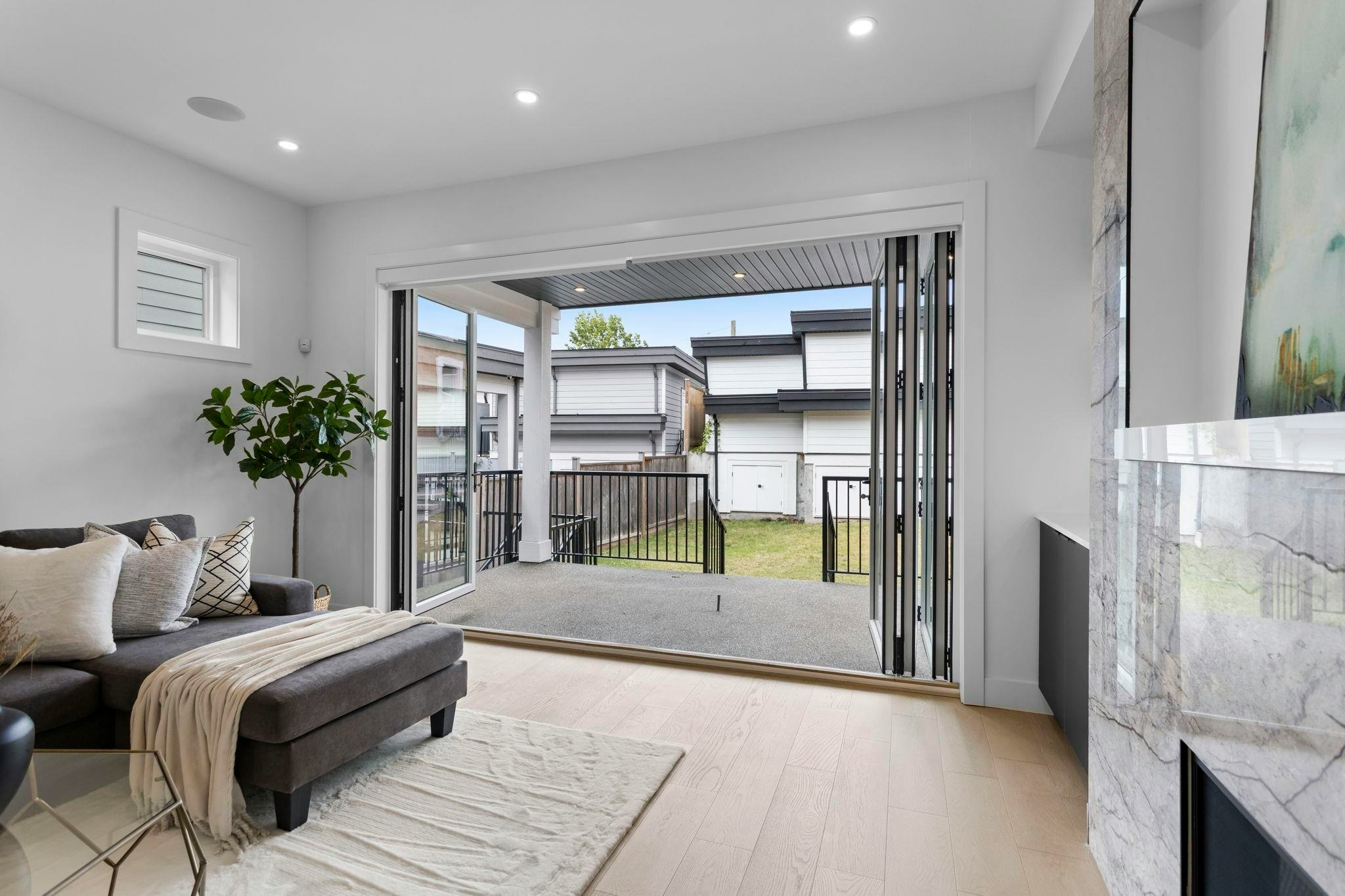 340 E Keith Road, North Vancouver, BC, V7L 1V7 - 13