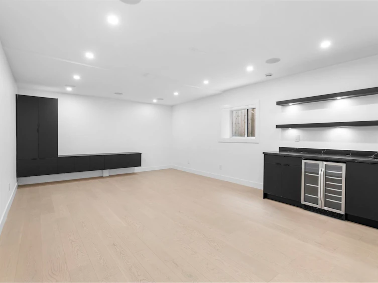 340 E Keith Road, North Vancouver, BC, V7L 1V7 - 30