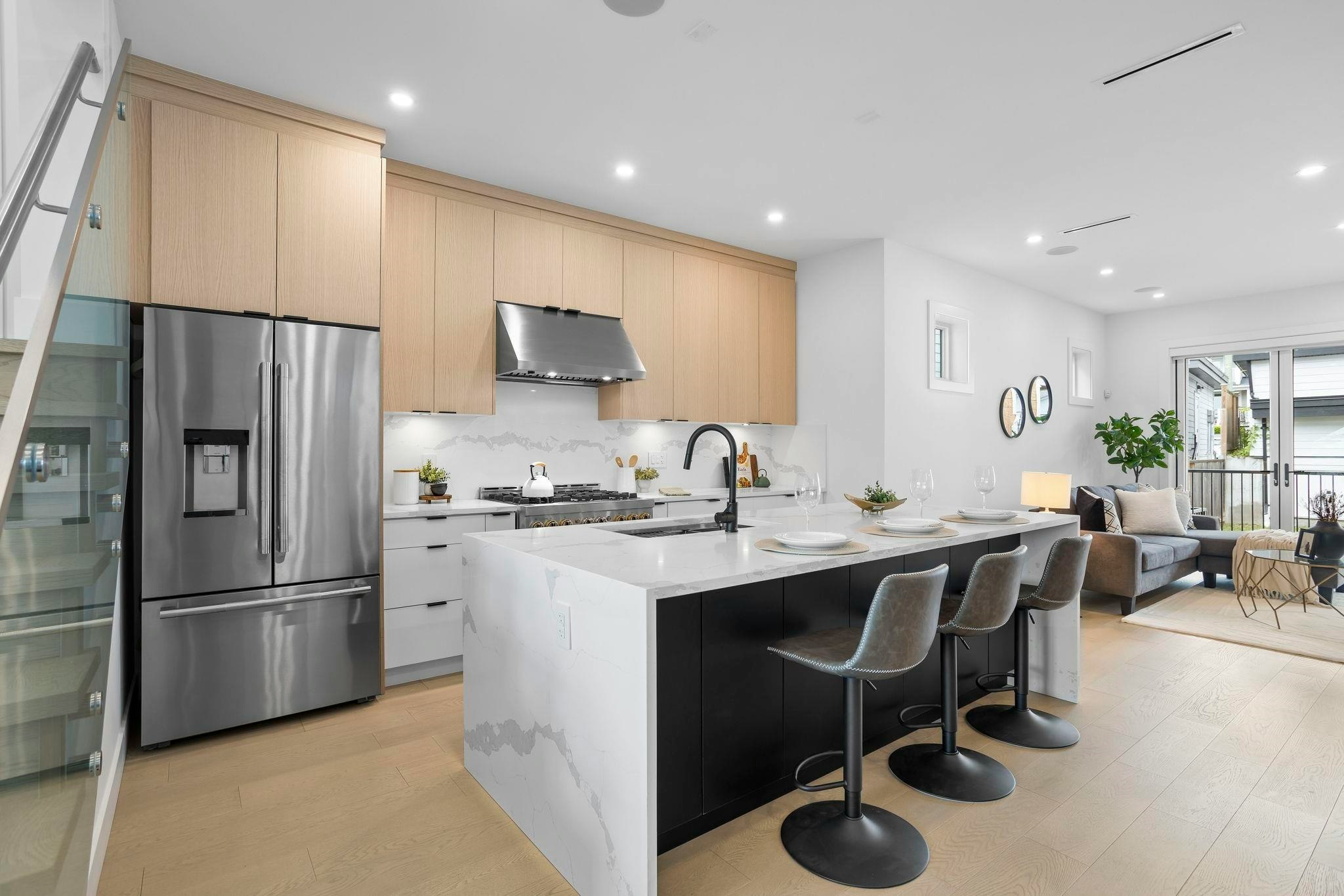 340 E Keith Road, North Vancouver, BC, V7L 1V7 - 16