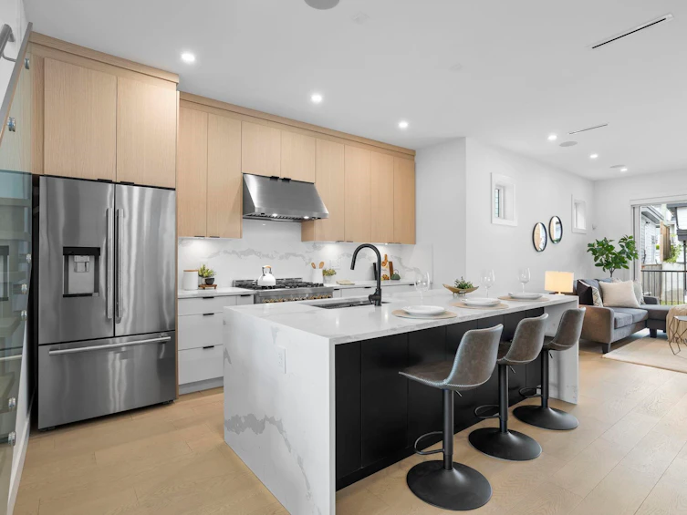 340 E Keith Road, North Vancouver, BC, V7L 1V7 - 16