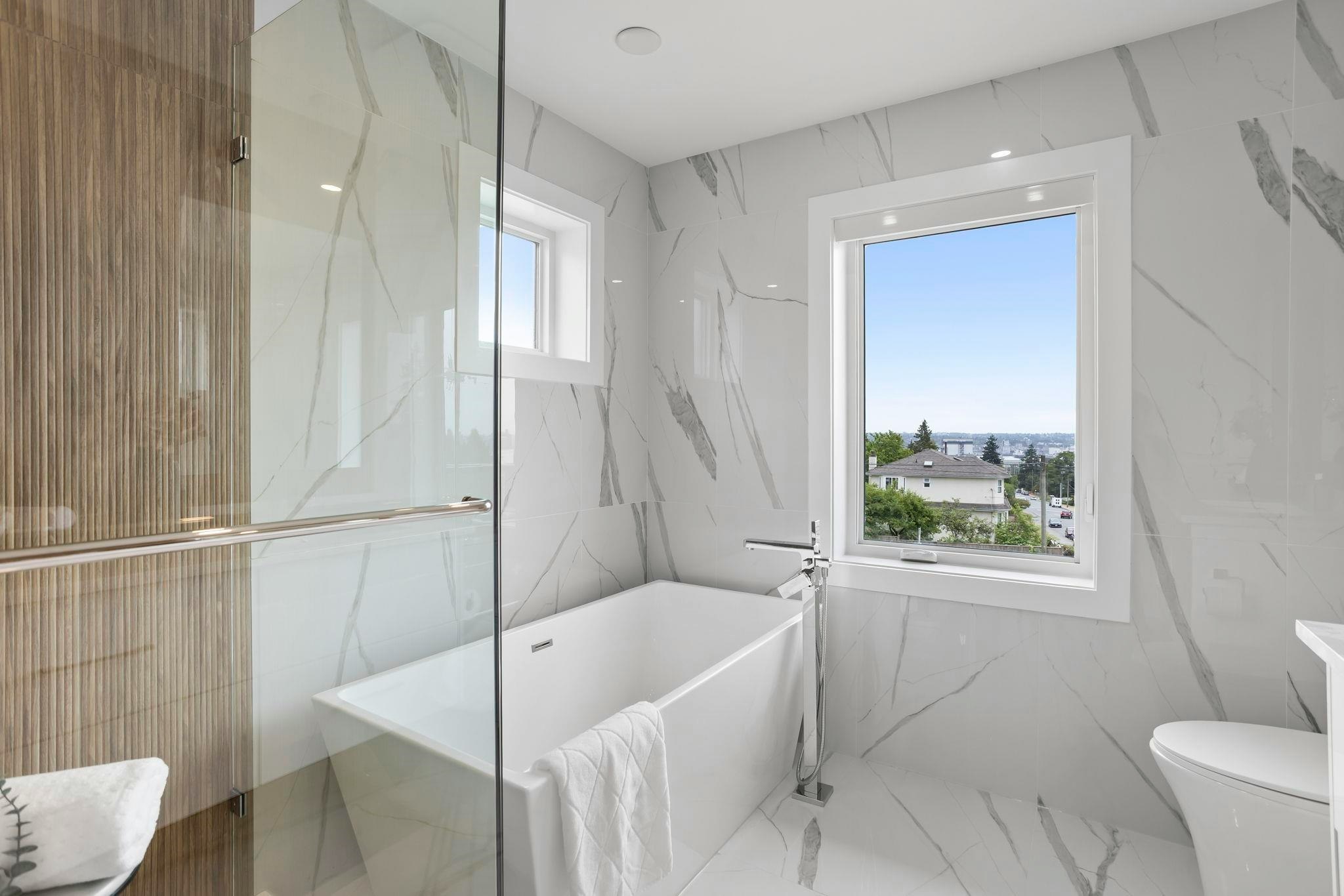 340 E Keith Road, North Vancouver, BC, V7L 1V7 - 23