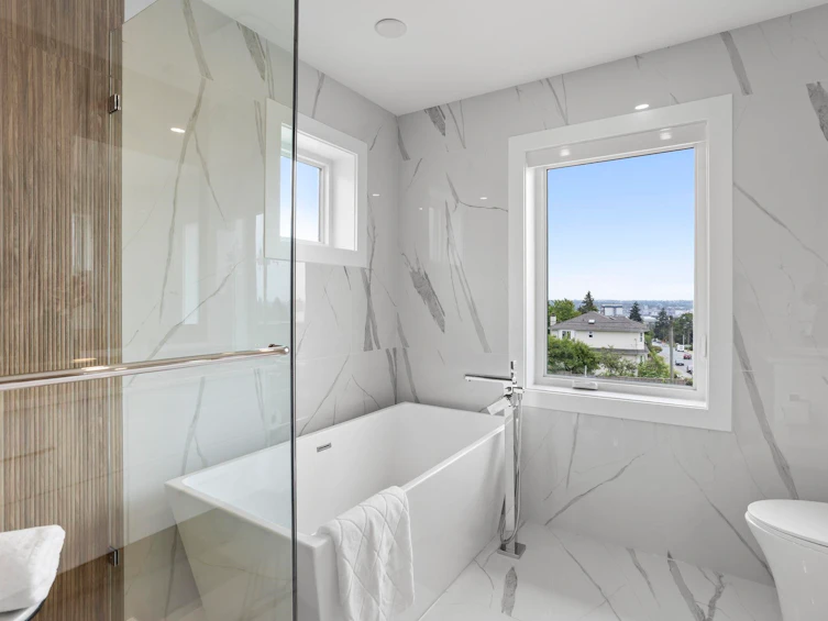 340 E Keith Road, North Vancouver, BC, V7L 1V7 - 23