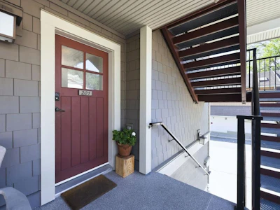 201-414 Gower Point Road - 2