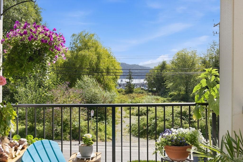 201-414 Gower Point Road, Gibsons, BC, V0N 1V0 - 17