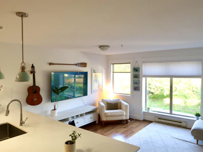 201-414 Gower Point Road - 5