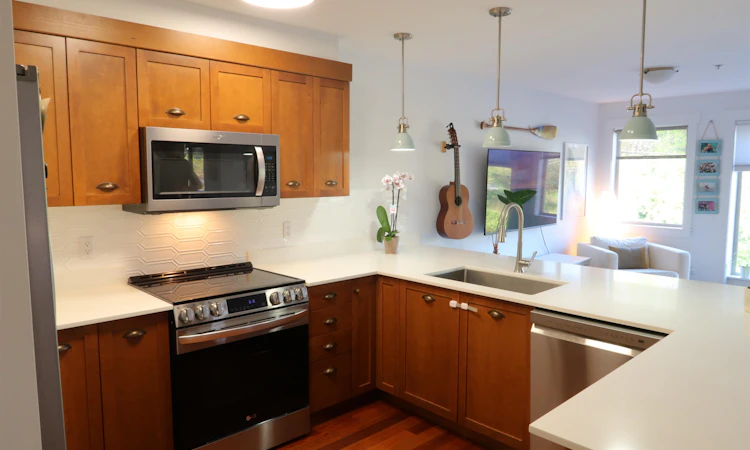 201-414 Gower Point Road