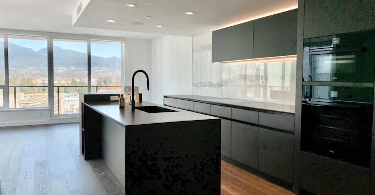 13**-620 Cardero, Vancouver, BC, V6H 3M2