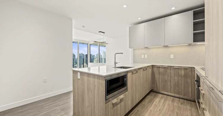 2902-6699 Dunblane Avenue, Burnaby, BC, V5H 0J8 - 3