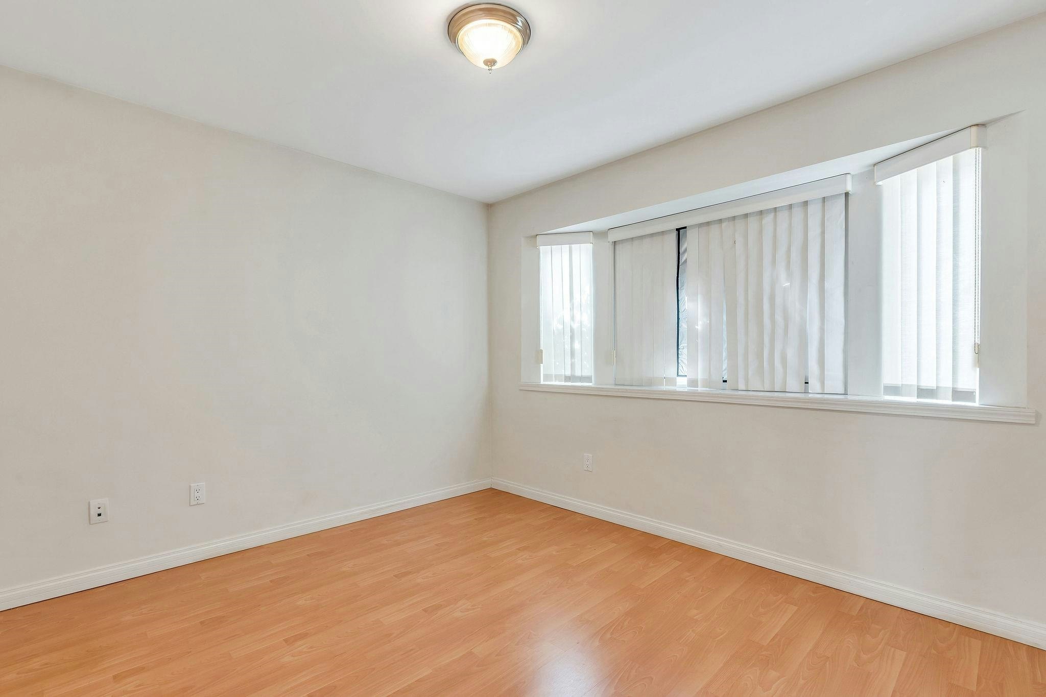 BSMT-2291 East 12th Avenue, Vancouver, BC, V5N 2B2 - 6