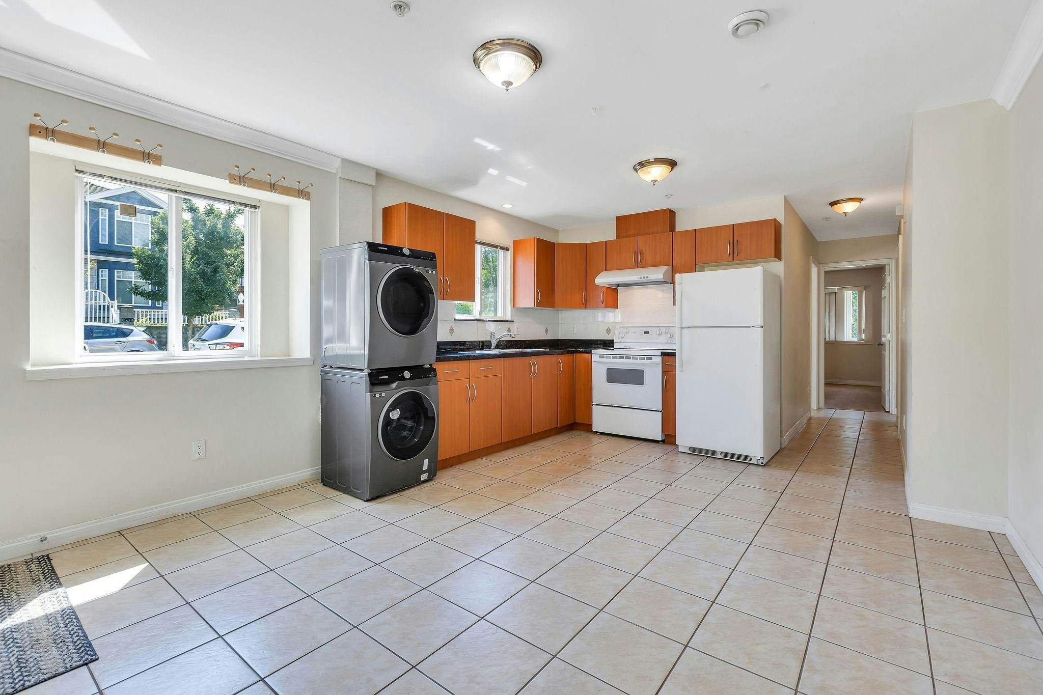 BSMT-2291 East 12th Avenue, Vancouver, BC, V5N 2B2