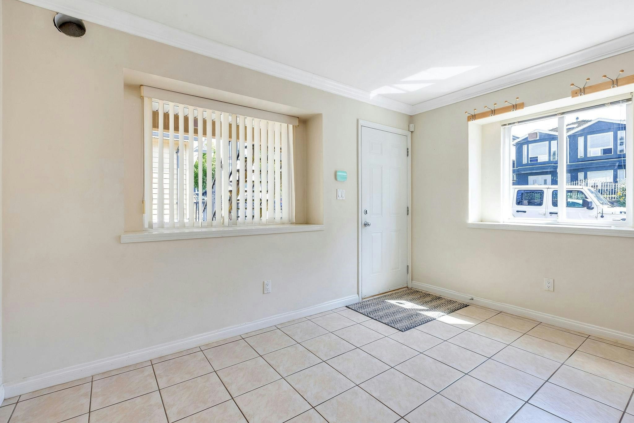 BSMT-2291 East 12th Avenue, Vancouver, BC, V5N 2B2 - 5