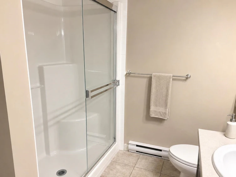204-15621 Marine Drive, Surrey, BC, V4B 1E1 - 9