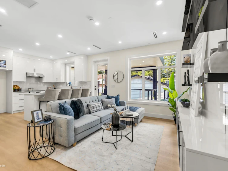 1-281 E 48th Avenue, Vancouver, BC, V5W 2C9 - 2