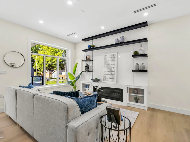 1-281 E 48th Avenue, Vancouver, BC, V5W 2C9 - 4