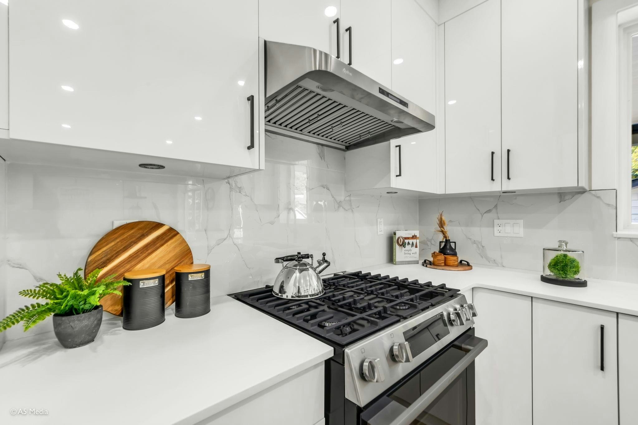 1-281 E 48th Avenue, Vancouver, BC, V5W 2C9 - 11