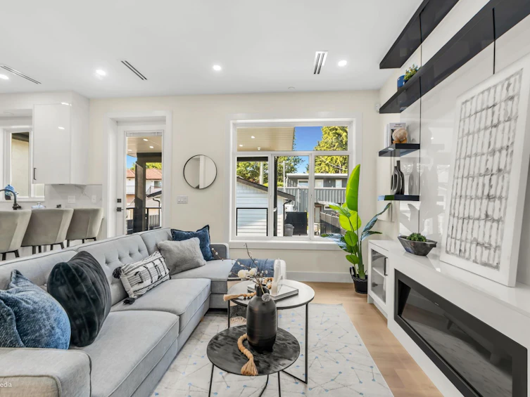 1-281 E 48th Avenue, Vancouver, BC, V5W 2C9 - 3