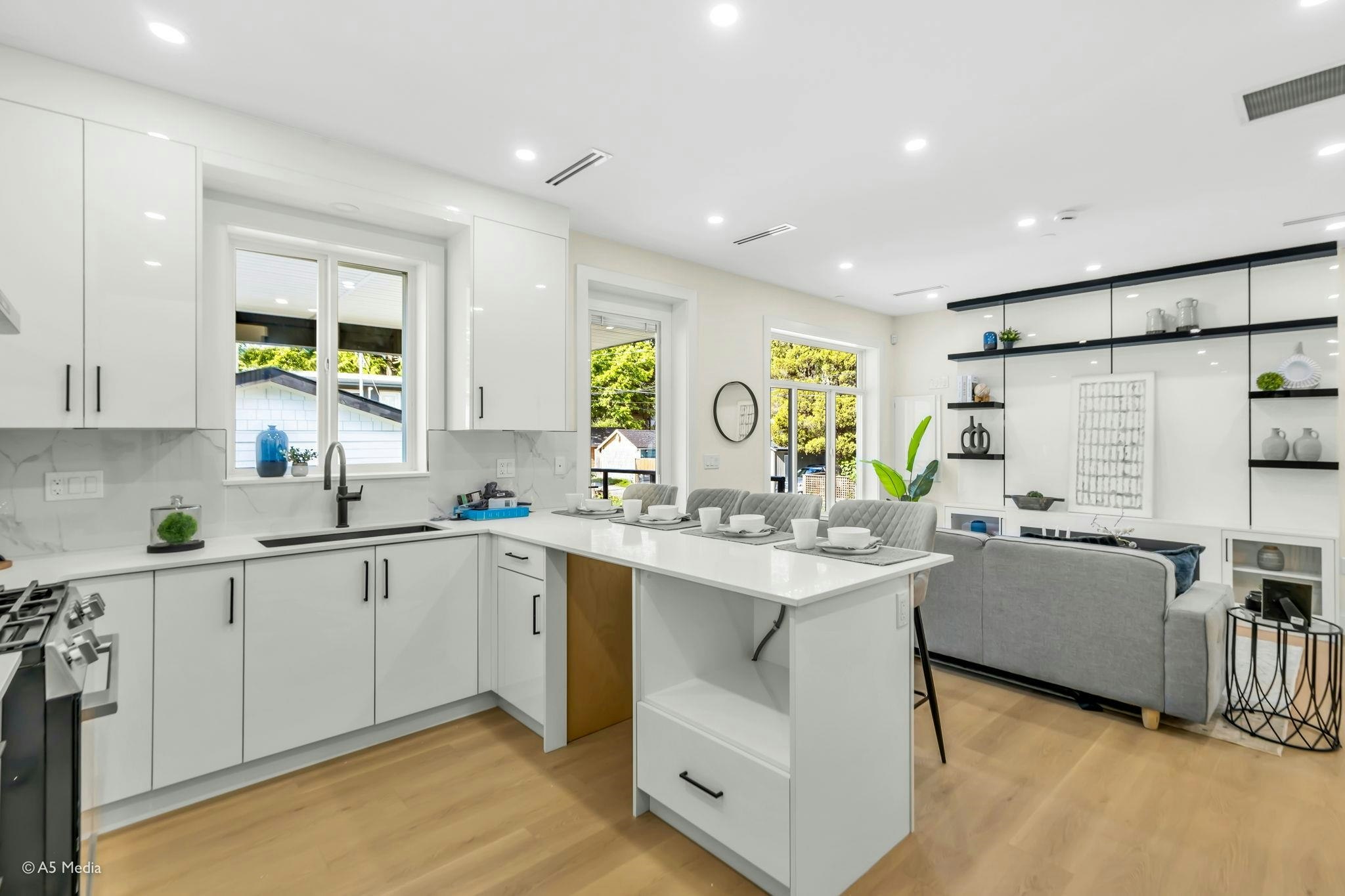 1-281 E 48th Avenue, Vancouver, BC, V5W 2C9 - 10