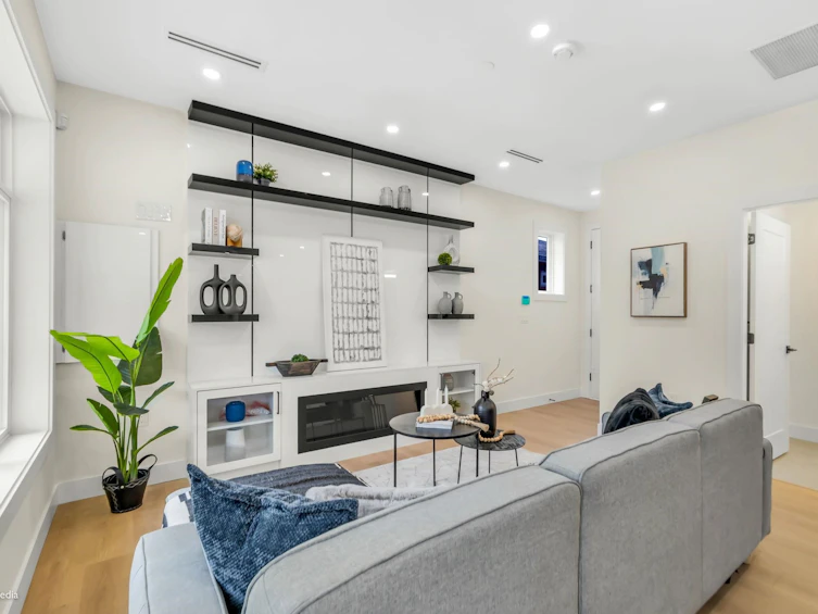 1-281 E 48th Avenue, Vancouver, BC, V5W 2C9 - 6