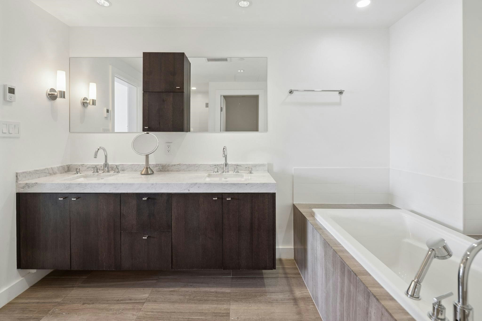 1701-1372 Seymour Street, Vancouver, BC, V6B 0L1 - 15
