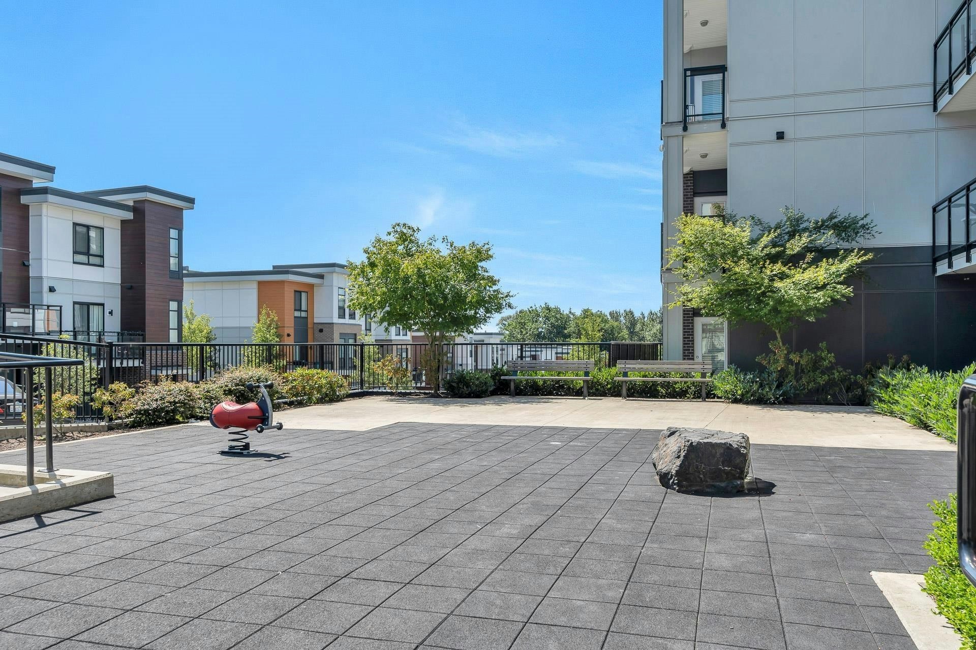 B005-20087 68 Avenue, Langley, BC, V2Y 0Y3 - 38