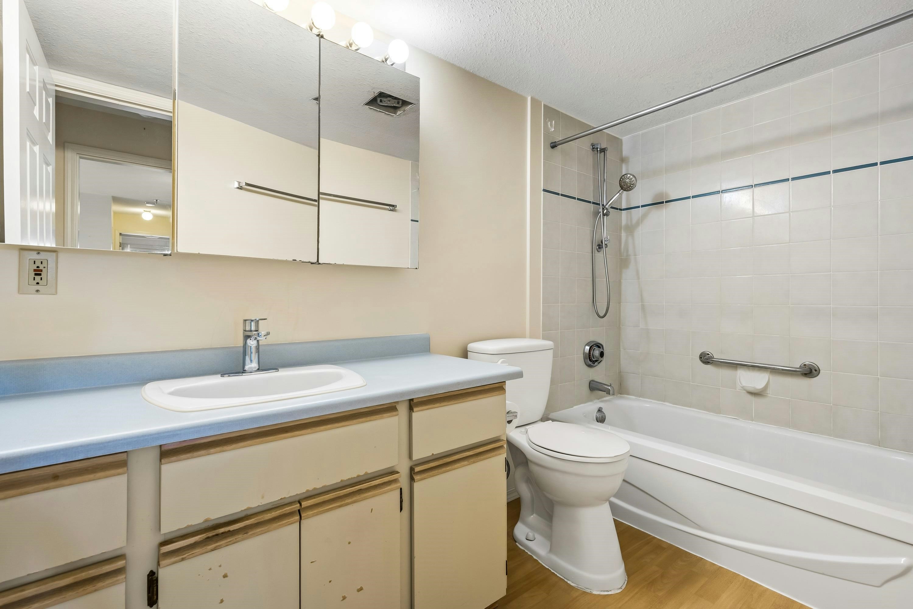 208-33535 King Road, Abbotsford, BC, V2S 6Z5 - 38