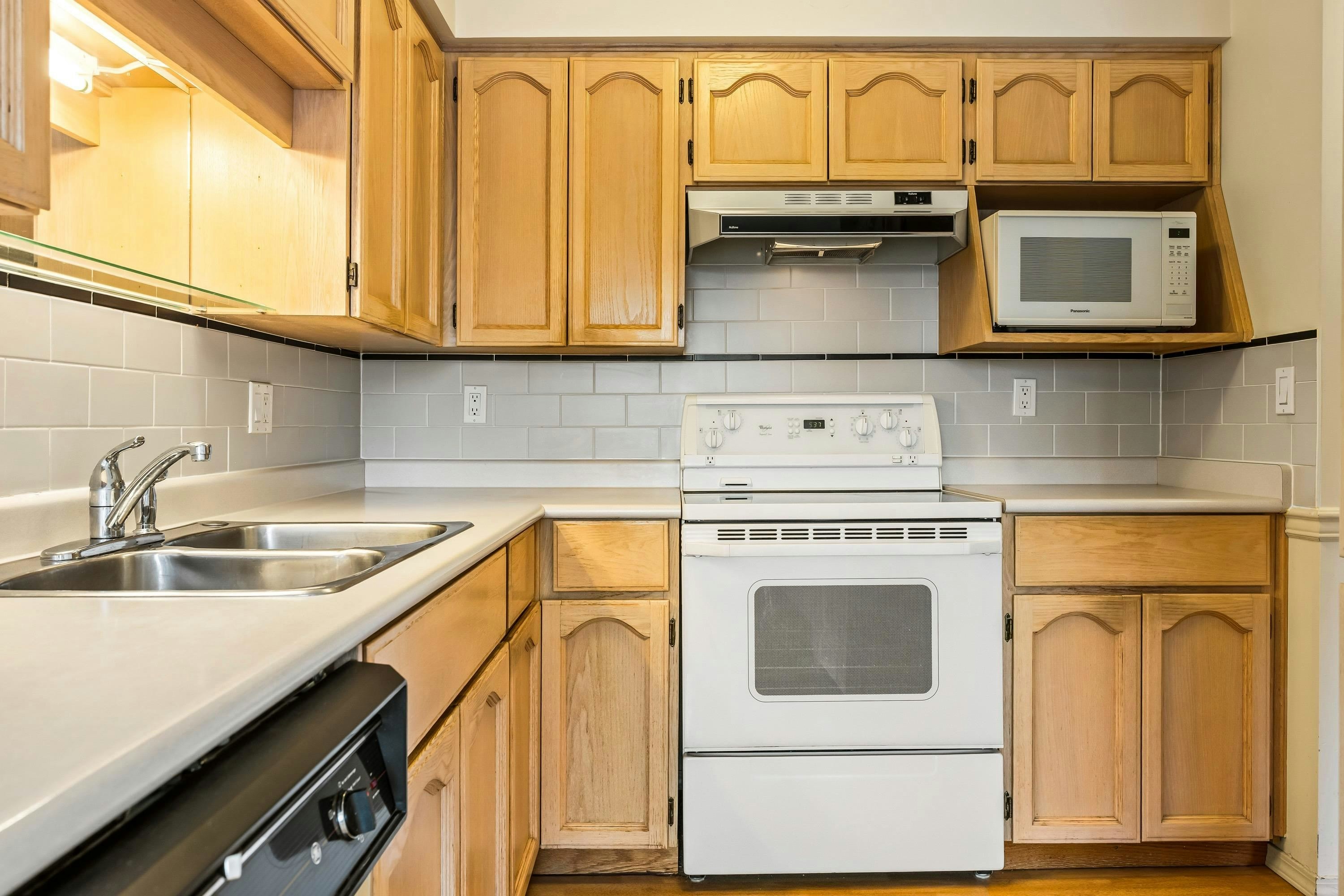 208-33535 King Road, Abbotsford, BC, V2S 6Z5 - 30