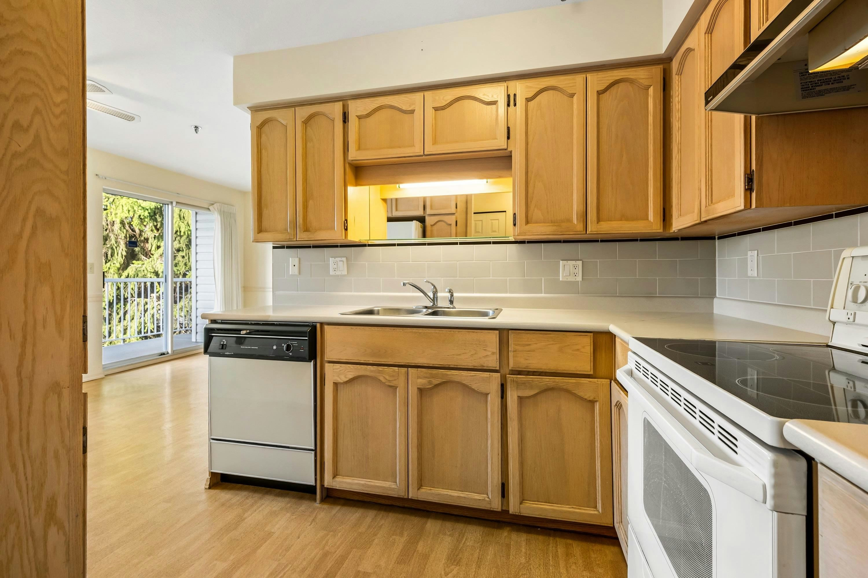 208-33535 King Road, Abbotsford, BC, V2S 6Z5 - 31