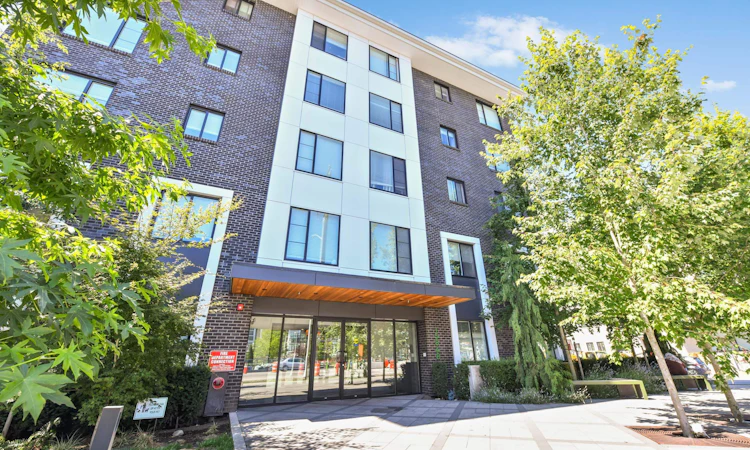 306-15848 Fraser Highway