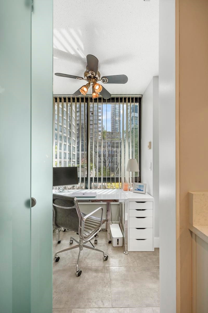 304-1003 Burnaby Street, Vancouver, BC, V6E 4R7 - 23