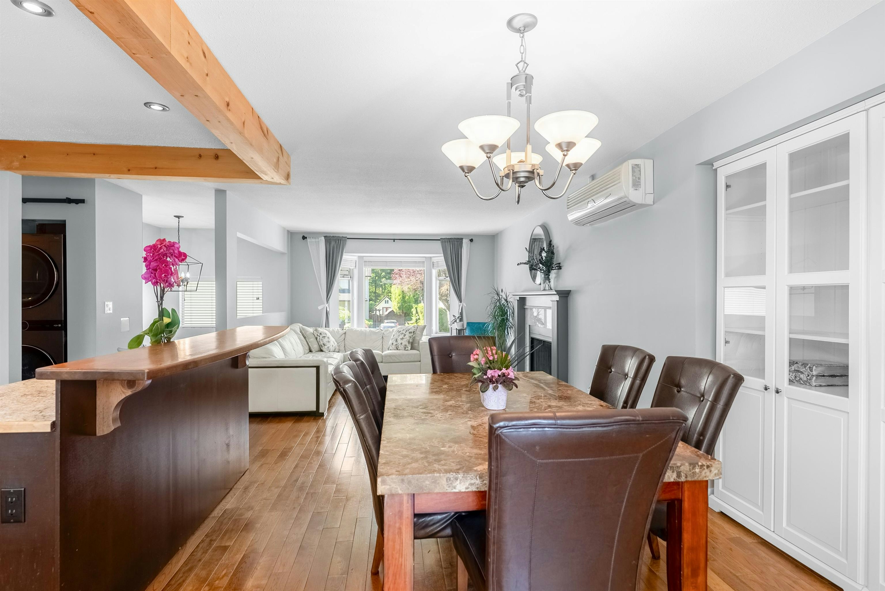 9242 209a Crescent, Langley, BC, V1M 1T5 - 9