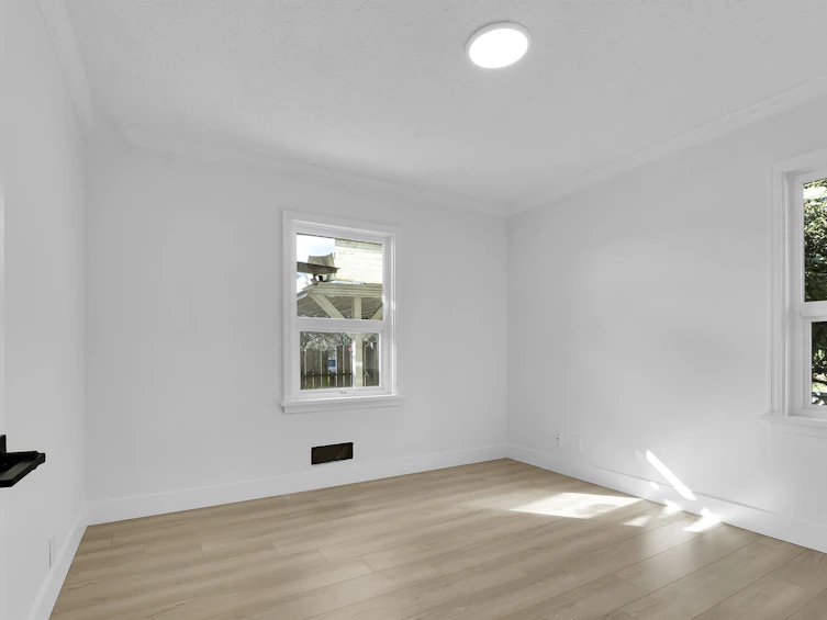 7489 Maple Street, Mission, BC, V2V 3N8 - 8