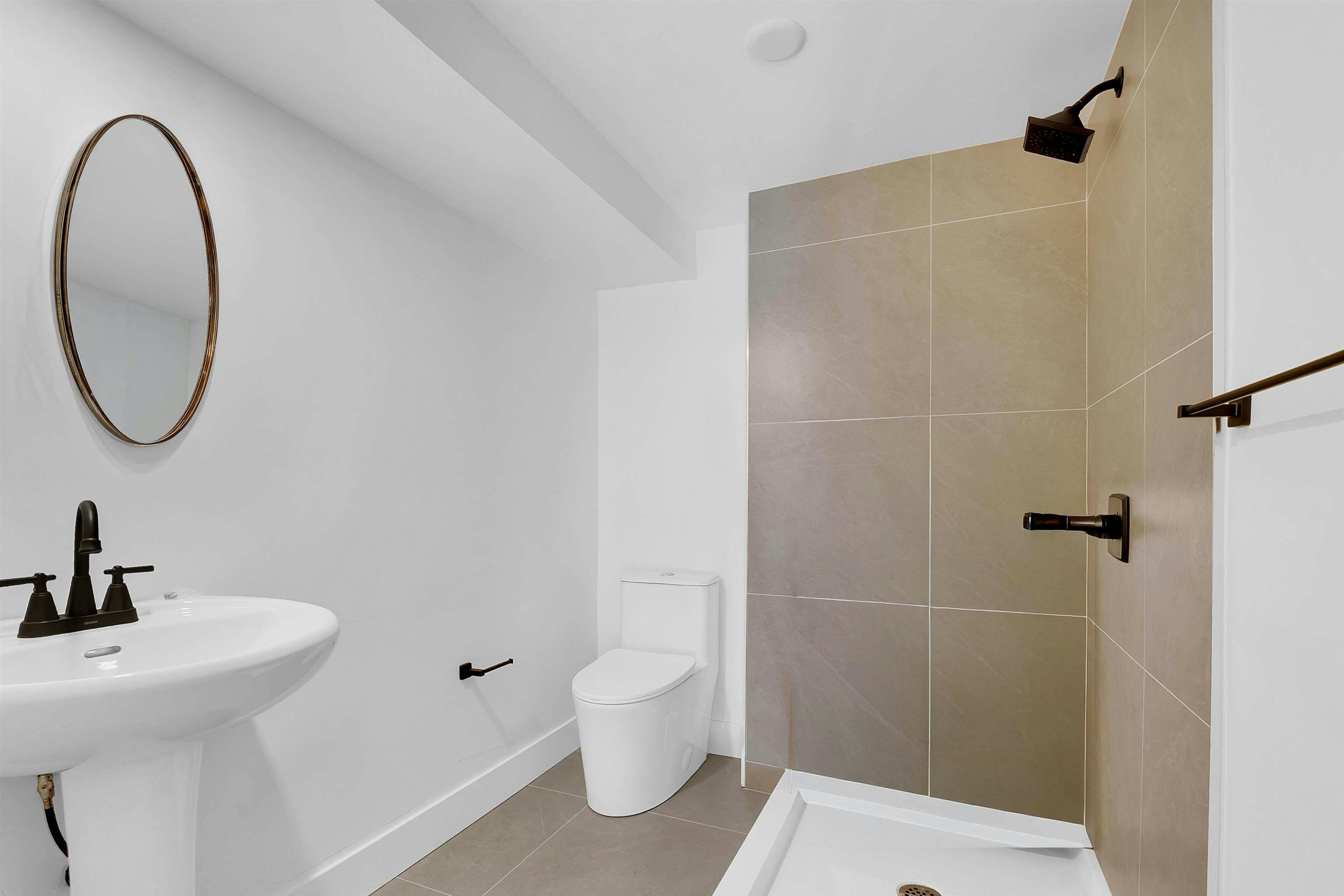 7489 Maple Street, Mission, BC, V2V 3N8 - 12