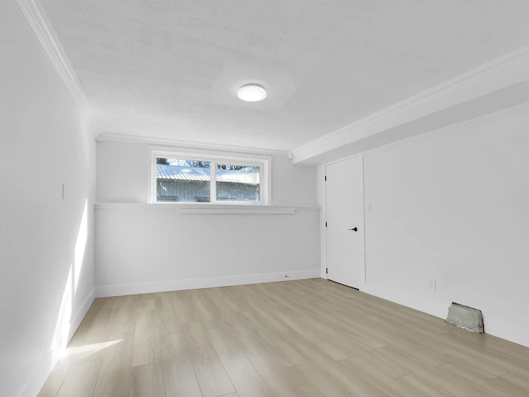 7489 Maple Street, Mission, BC, V2V 3N8 - 11